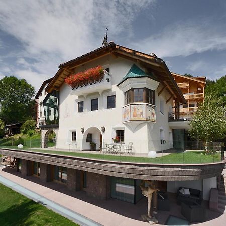 Villa Schmalzl St. Ulrich in Gröden Exterior foto